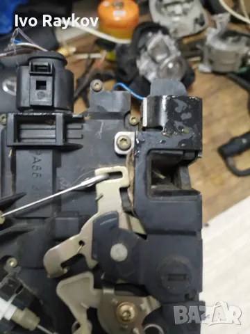 Задна , лява брава за Ауди A4 B6 - A6 C5 , 4B1837015G, снимка 3 - Части - 50276131