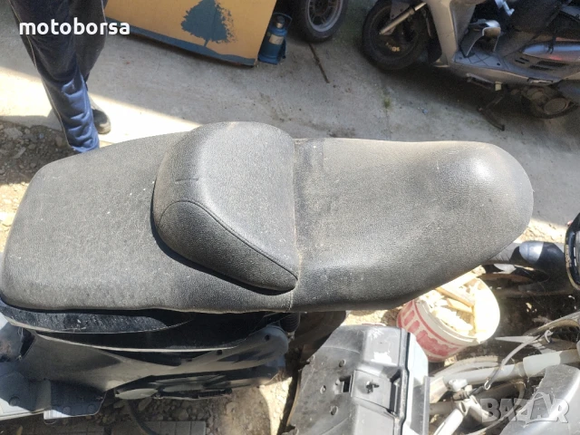 седалка за Suzuki Burgman 250/400 97 г-2003, снимка 2 - Мотоциклети и мототехника - 50842459