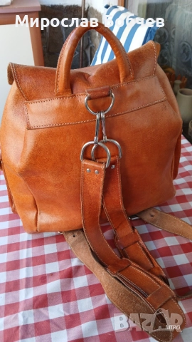 Дизайнерска раница от естествена кожа, снимка 9 - Раници - 52624256
