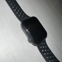 Apple Watch 6, 44 мм nike, снимка 3 - Смарт часовници - 45269516