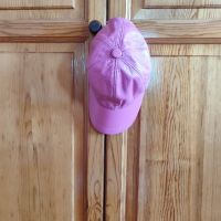 Розова кожена шапка, снимка 1 - Шапки - 45358359