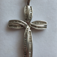 Сребърен родиран кръст с един карат брилянти, снимка 4 - Колиета, медальони, синджири - 44958234