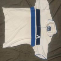 Продавам тениска с яка  на Левски, снимка 1 - Спортни дрехи, екипи - 45984272