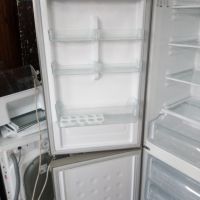 Иноксов комбиниран хладилник с фризер Samsung No Frost 2 години гаранция!, снимка 3 - Хладилници - 45088339