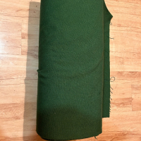 Качествен зелен плат за тапициране - 22 метра, снимка 4 - Платове и дамаски - 44994354