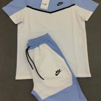 Мъжки къси екипи Nike, снимка 1 - Спортни дрехи, екипи - 45623331