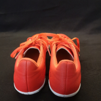 Детски обувки за футбол Adidas , снимка 2 - Футбол - 44979835