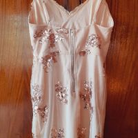 Продавам - Дамска официална рокля с пайети - бежова на цвят., снимка 2 - Рокли - 45254539