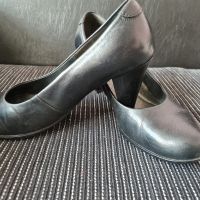 Обувки от естествена кожа Montenero, снимка 1 - Дамски обувки на ток - 45131092