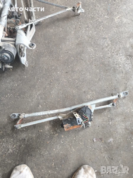 Преден механизъм за чистачки за Volkswagen Caddy 1996-2004, снимка 1