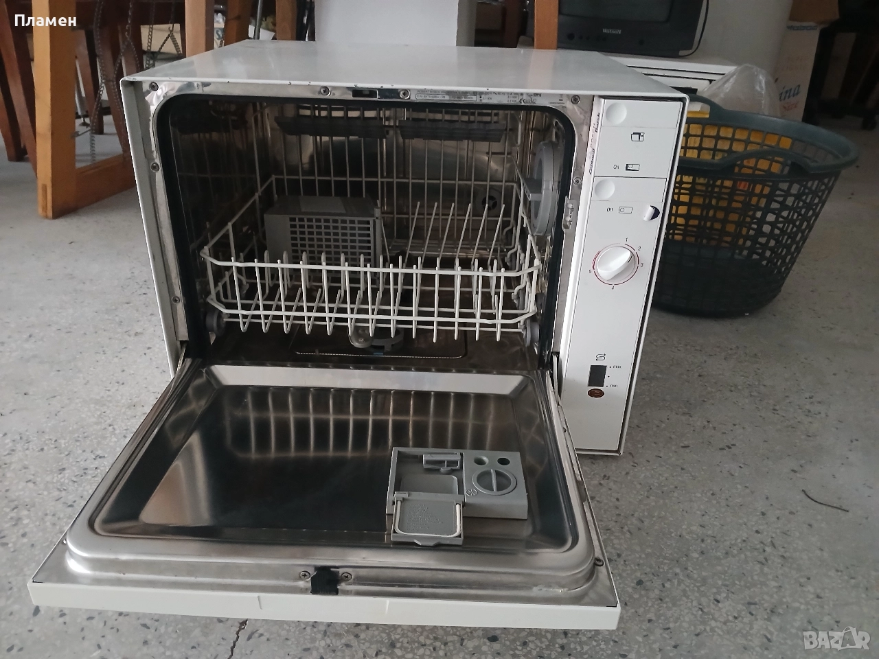 Продавам миялна машина Бош за 6 комплекта, снимка 1