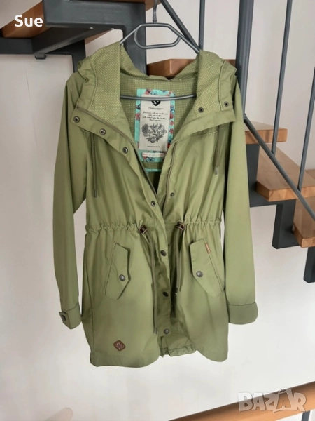 Зелена дамска парка S , снимка 1