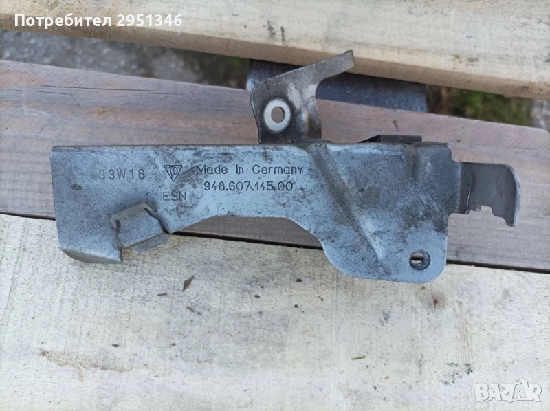 Скоба алтернатор динамо Porsche 94860714500, снимка 1