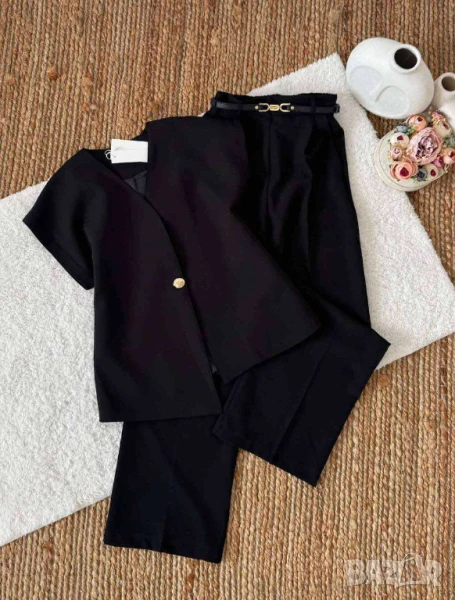 Костюм от две части ( колан не е към тях)  , снимка 1