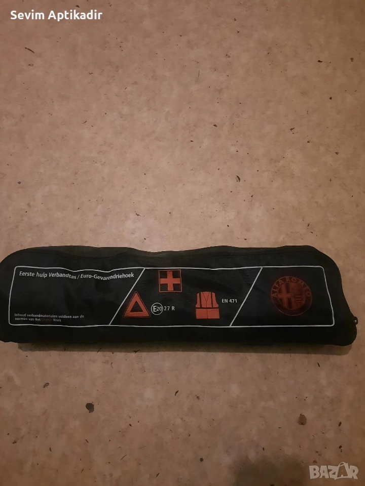 Оргинална аптечка за Алфа Ромео, снимка 1