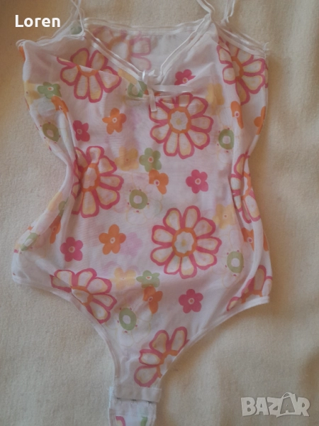 Ново!Бяло боди прашка с цветя, снимка 1