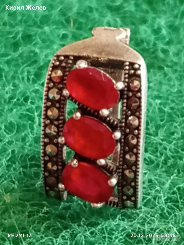 Сребърна обеца с инкрустирани кристали и ювелирно полиран ЧЕРВЕН ГРАНАТ 41831, снимка 1