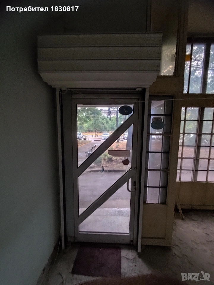Алуминиева ролетна врата със заключване , снимка 1