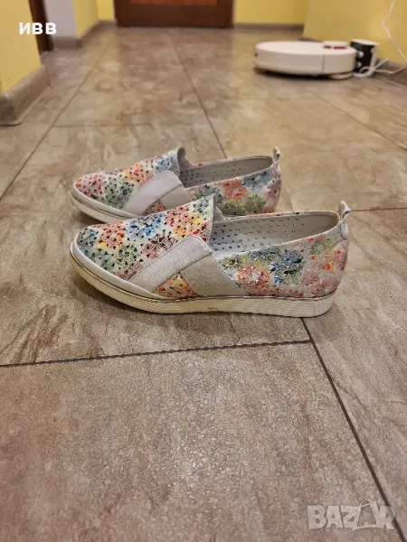 Намалени на 15лв Чисто нови обувки+подарък  , снимка 1