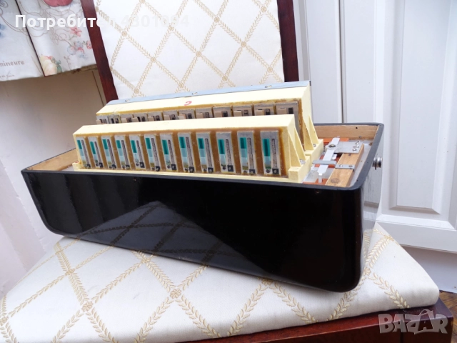 Корпус (баси) с тарги за Акордеон Weltmeister Stella 60 баса, снимка 5 - Акордеони - 52440884