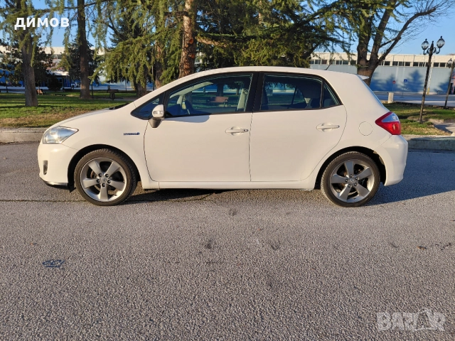 Toyota Auris Hybrid 2012 - Euro 5, снимка 2 - Автомобили и джипове - 52838691