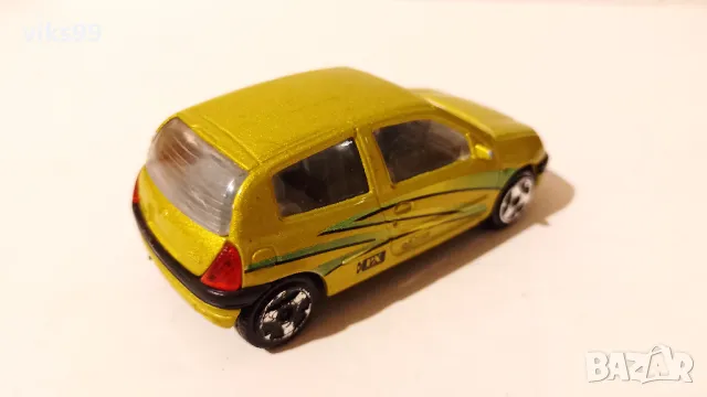 RENAULT Clio Bburago 1:43 , снимка 4 - Колекции - 47032759