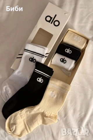 Alo сет за пилатес/йога/фитнес +подарък чорапки, снимка 5 - Спортни екипи - 53578481