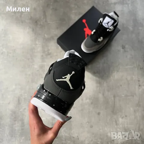 Air Jordan 4 Retro “Fear” , снимка 4 - Маратонки - 48958320