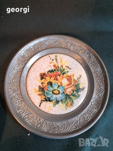 порцеланови чинийки с цветя и калаен обков 30/6, снимка 3 - Декорация за дома - 52797778