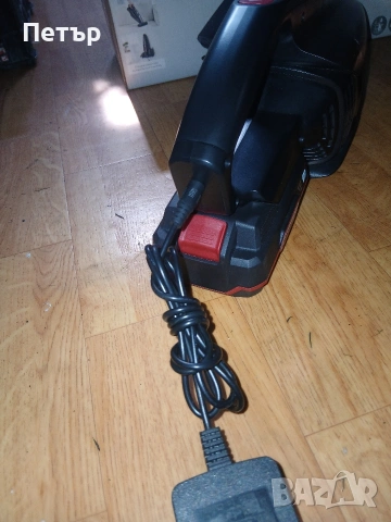 Акумолаторна прахусмокачка , снимка 18 - Прахосмукачки - 54039815