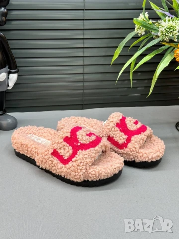 пантофи louis vuitton UGG prada hermes, снимка 11 - Пантофи - 50765311