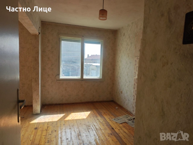 Къща в гр.Аксаково с РЗП 210 кв.м., снимка 10 - Къщи - 53922681