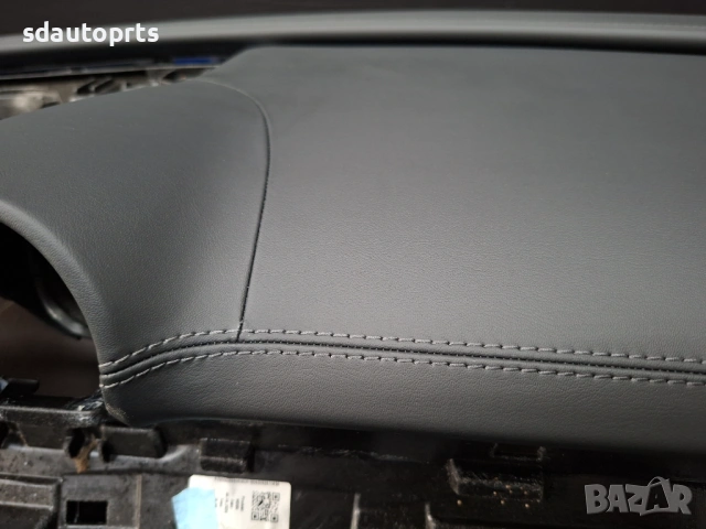 Ново Кожено Табло с Сив шев Mercedes W206 AMG без HUD, снимка 8 - Части - 53896791