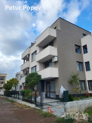 Продавам Тристаен Апартамент, снимка 2 - Апартаменти - 53560827