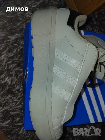 Оригинални дамски маратонки Адидас, снимка 6 - Маратонки - 52237334