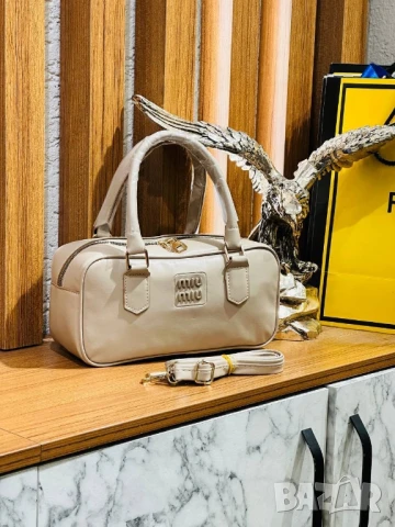 чанти Miu Miu , снимка 18 - Чанти - 50643481
