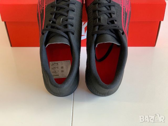 Футболни обувки за футзал Nike Mercurial Vapor 14 Club | 41 номер, снимка 5 - Спортни обувки - 45694588