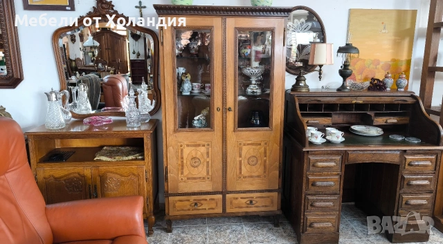 Антикварна витрина с интарзия