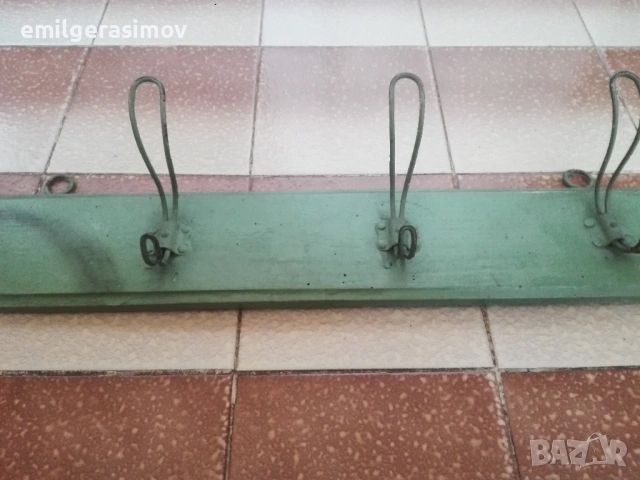 Кантари , везни , дървена закачалка., снимка 15 - Антикварни и старинни предмети - 48916663