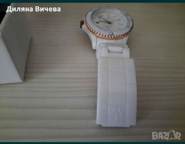 Орг.бял часовник Toy Watch Corona, снимка 5 - Дамски - 45490115