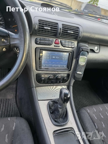 Mercedea-Benz C220 спорт купе, снимка 4 - Автомобили и джипове - 52043148