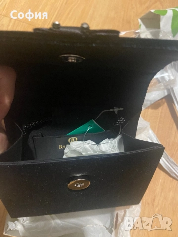 Елегантно дамско портмоне чантичка, снимка 2 - Чанти - 52121554