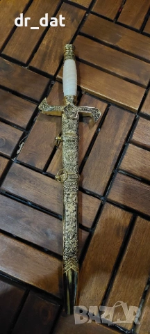 Декоративен кортик 