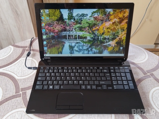 Лаптоп Toshiba Satellite C55-A, снимка 4 - Лаптопи за дома - 53961578