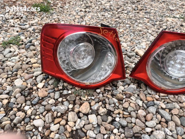 ляв и десен стоп за фолксваген джета седан 05 - 10 VOLKSWAGEN JETTA, снимка 2 - Части - 51175385