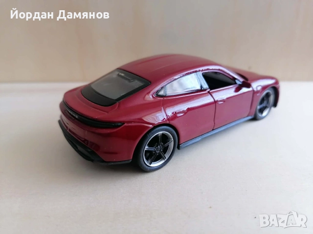 Порше Тайкан Турбо С в мащаб 1:43, снимка 3 - Колекции - 52926806