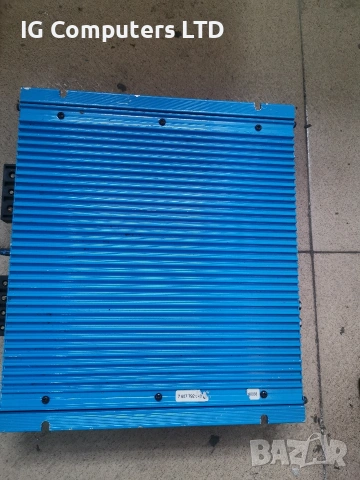 Продавам усилвател Blaupunkt GTA 2100 B 400W, снимка 2 - Ресийвъри, усилватели, смесителни пултове - 53756024