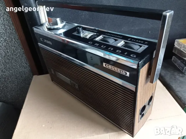 Касетофон Grundig C200

. 1969 г., снимка 3 - Радиокасетофони, транзистори - 47929654