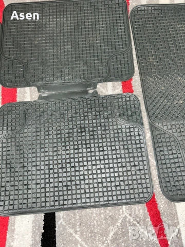 4 броя универсални стелки за кола, снимка 3 - Аксесоари и консумативи - 53723874