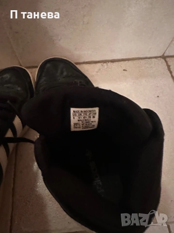 Оригинални Adidas, снимка 4 - Маратонки - 53290240